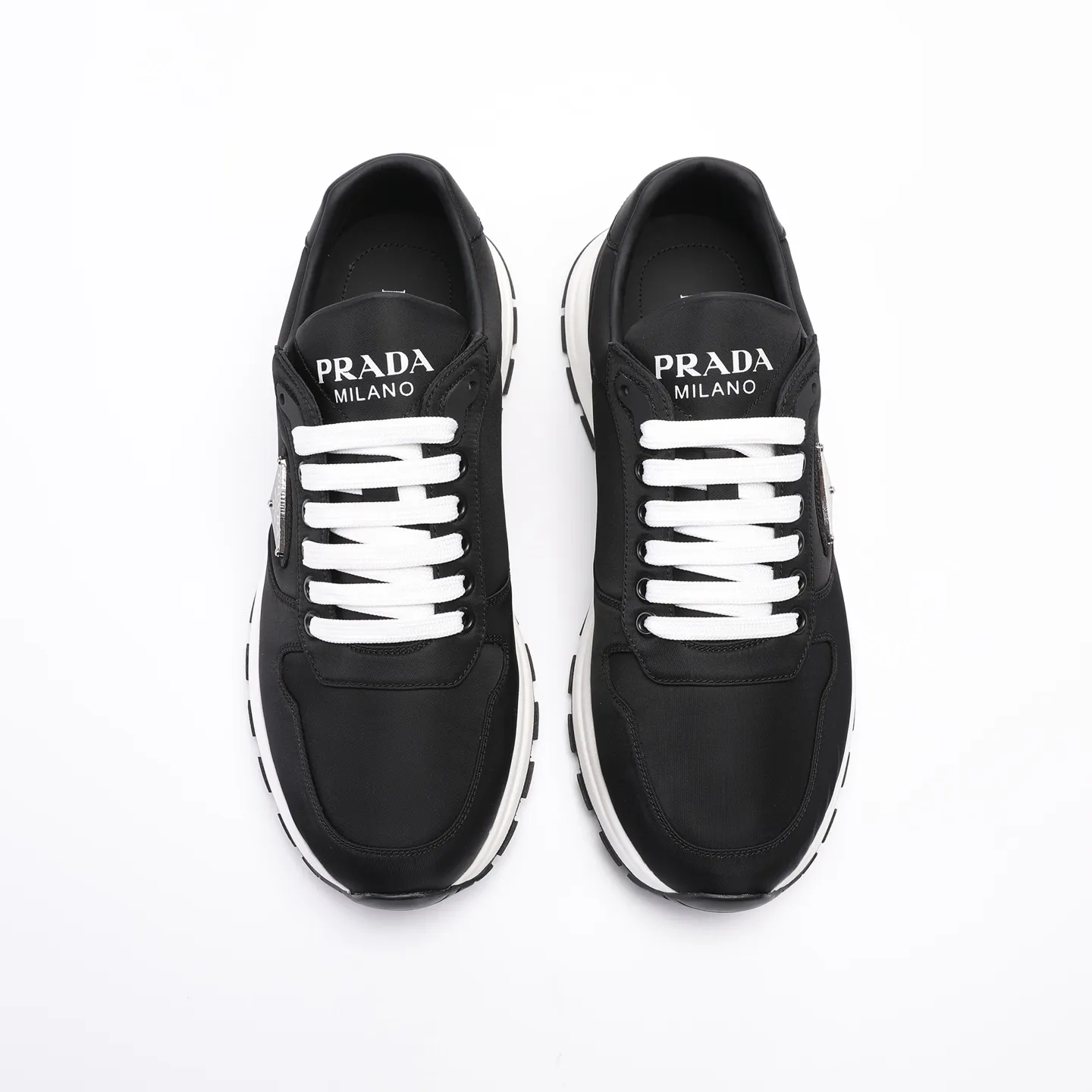 Batch 580 [PRADA] Men's shoes are popular in the counter, official website synchronization, high-quality shipments. Fabric: original cowhide with snakeskin. Lining: cowhide feet + cowhide lining. Outsole: original TPU + foam. Size: 38-46